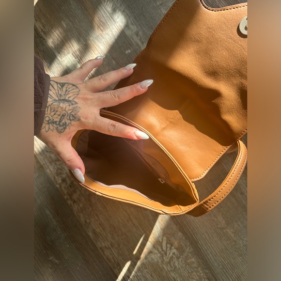 Matt and nat purse - Picture 2 of 3